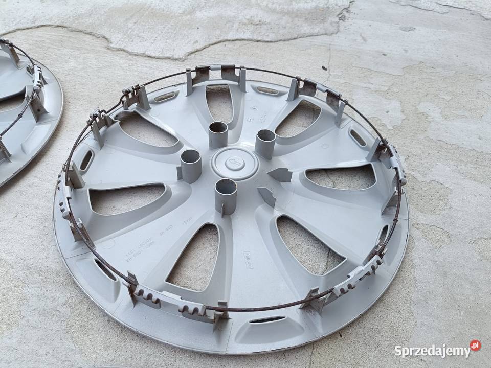 Kołpaki oryginalne Ford Focus 16 komplet C itp 3 Kołpaki mazowieckie Piastów sprzedam