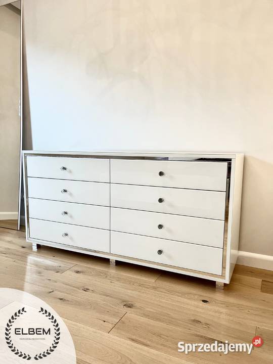 Biała szklana komoda w stylu Glamour Wrocław