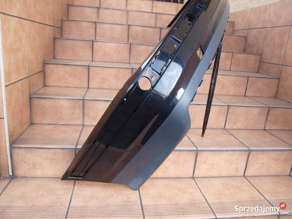 BMW 3 E36 zderzak tył sedan 1990 1998r sprzedam