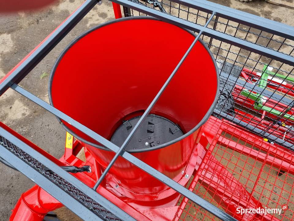 Rozścielasz słomy do truskawek MCMS Warka DOSTAW Pacanów sprzedam