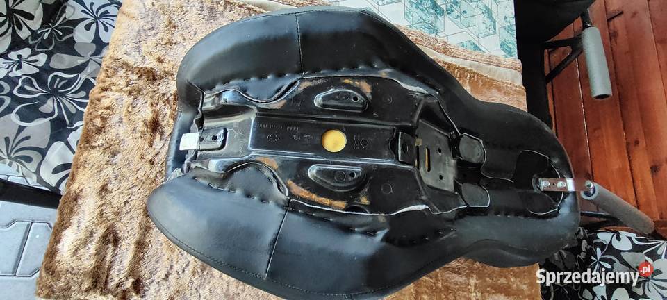 Harley Dyna FLD Switchback fotel kanapa