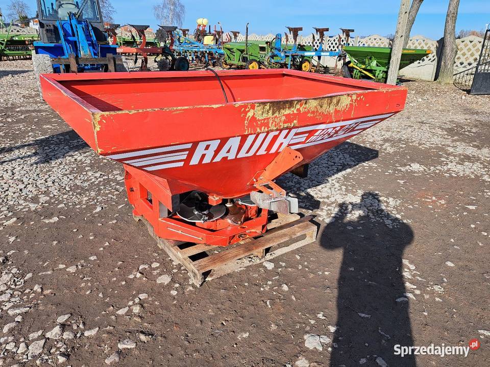 Rozsiewacz do nawozu RAUCH MDS 901 hydraulika wielkopolskie Kłodawa