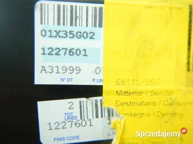 POSZYCIE ZDERZAKA FORD FIESTA 0108 1227601 Zderzaki sprzedam