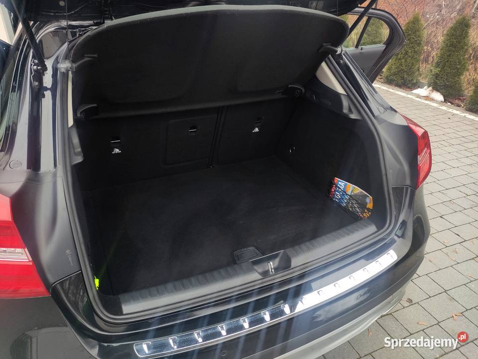 Mercedes GLA250 19 benz 211 2015r