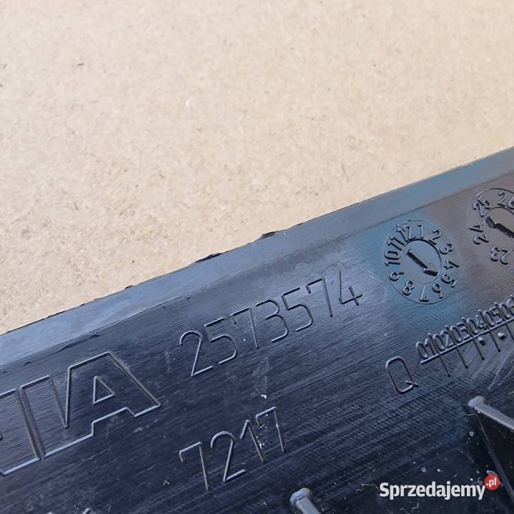 SCANIA R S OSŁONA OBUDOWA AKUMULATORÓW 2573574 Bieleń