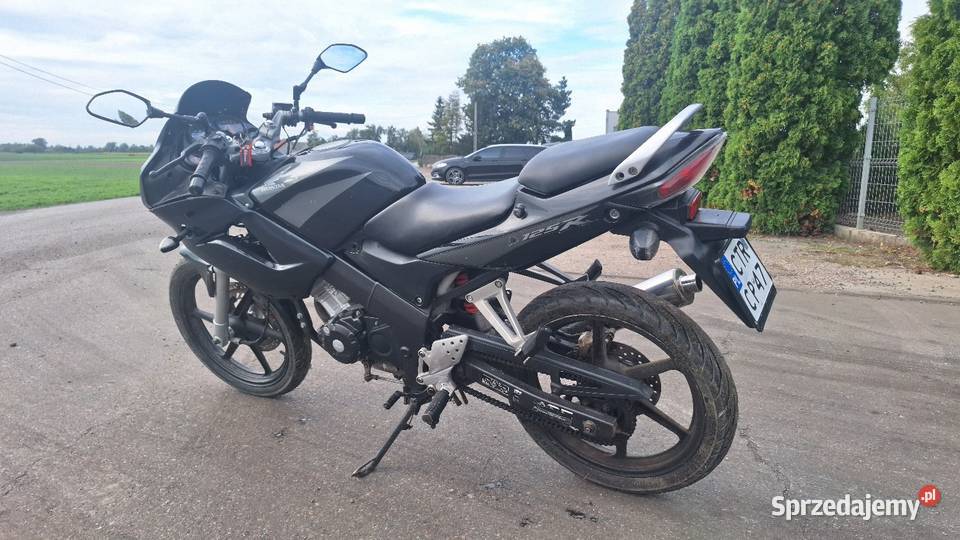 Honda CBR 125r JC39 2008r na wtrysku Rok produkcji 2008 kujawsko-pomorskie Płowce Drugie