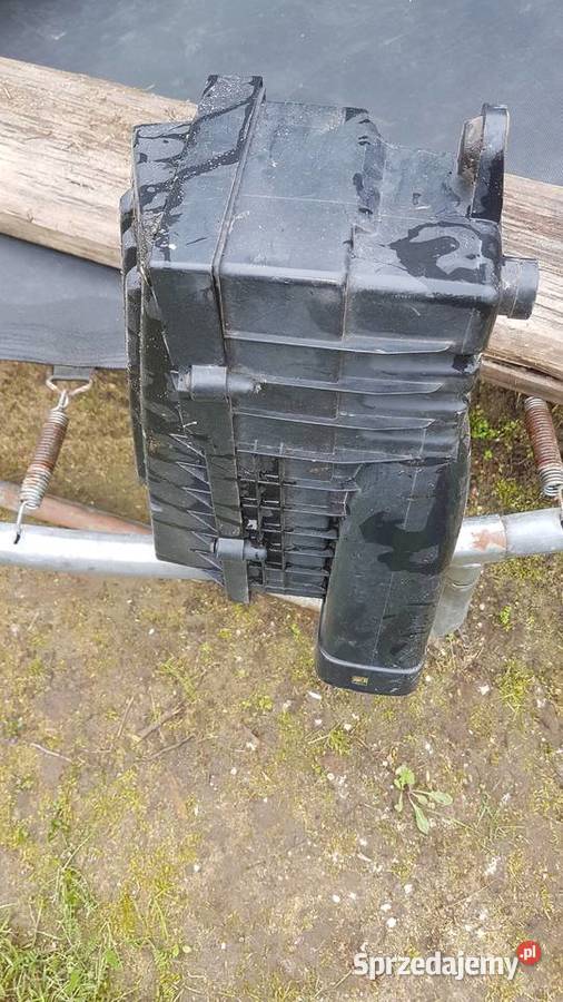 3C0 Obudowa filtra powietrza sprzedam
