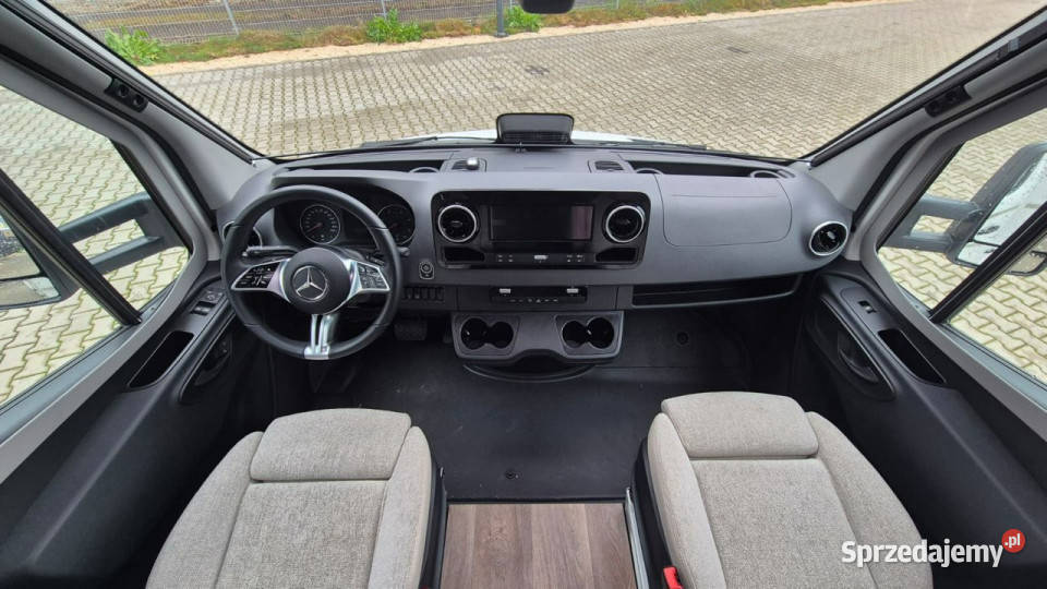 samochody kempingowe HymerEriba BMCT 680 Motoryzacja Janki