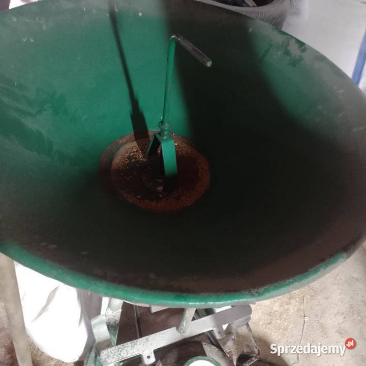 Śrutownik bąk świętokrzyskie