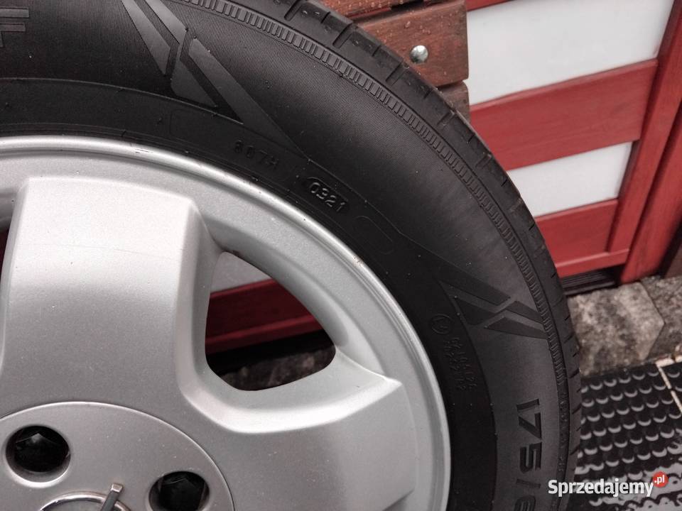 Ładne felgi aluminiowe do opla