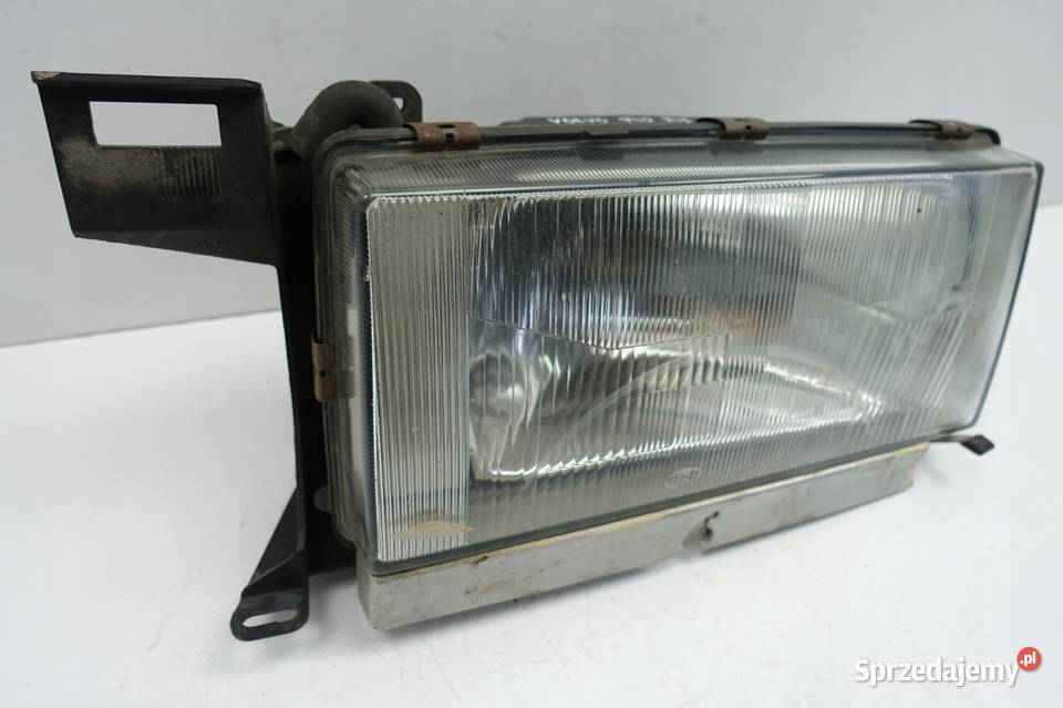 Volvo 740 760 PRZEDNIA LAMPA prawa EUROPA 3 piny Lampy przednie Janów