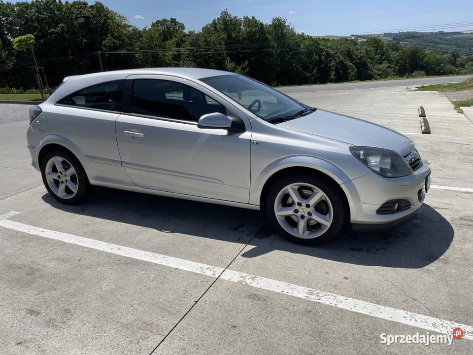 Opel Astra H GTC 19 CDTI 120 COSMO 1910cm3