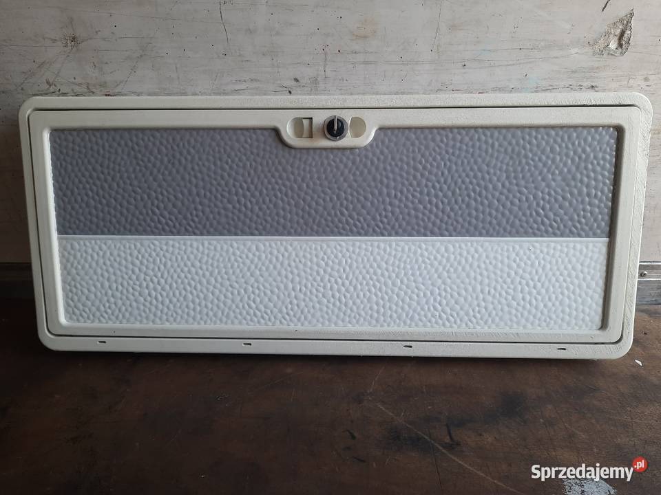 Drzwiczki serwisowe do przyczepy kempingowej Skokowa