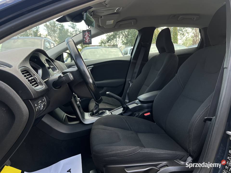 Volvo V40 2014 Samochody osobowe mazowieckie Warszawa sprzedam