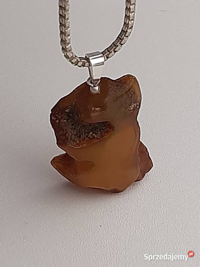 zawieszka z bursztynem Toruń