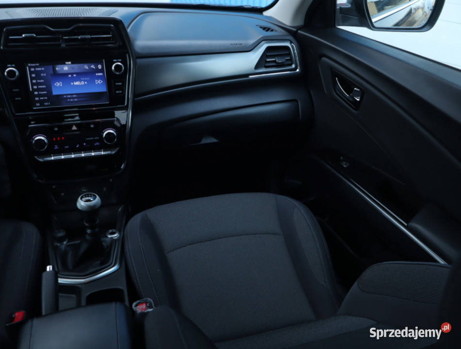 SsangYong Tivoli 15 TGDI radio Łódź