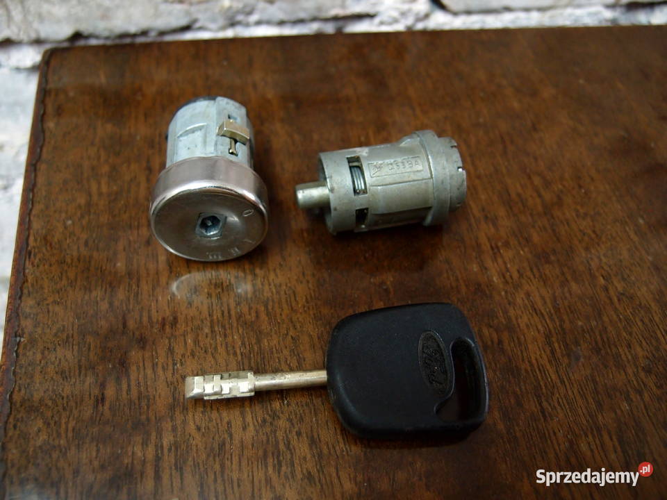 wkładka drzwi L i wkładka stacyjki Ford Focus osobowe łódzkie Łódź sprzedam