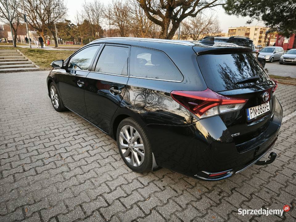 Toyota Auris Premium ASO idealny wielkopolskie Konin