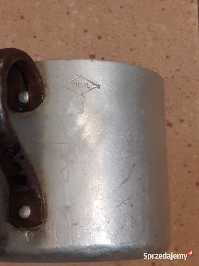 Kubek aluminiowy JDEAL poj 05 litra PRL śląskie