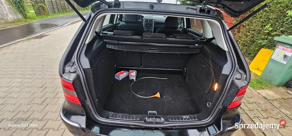 Mercedes B180 światła do jazdy dziennej