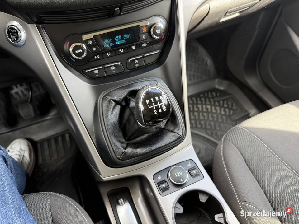 Ford Kuga 15 BENZYNA Klimatronik Nawigacja 166000km Konin sprzedam