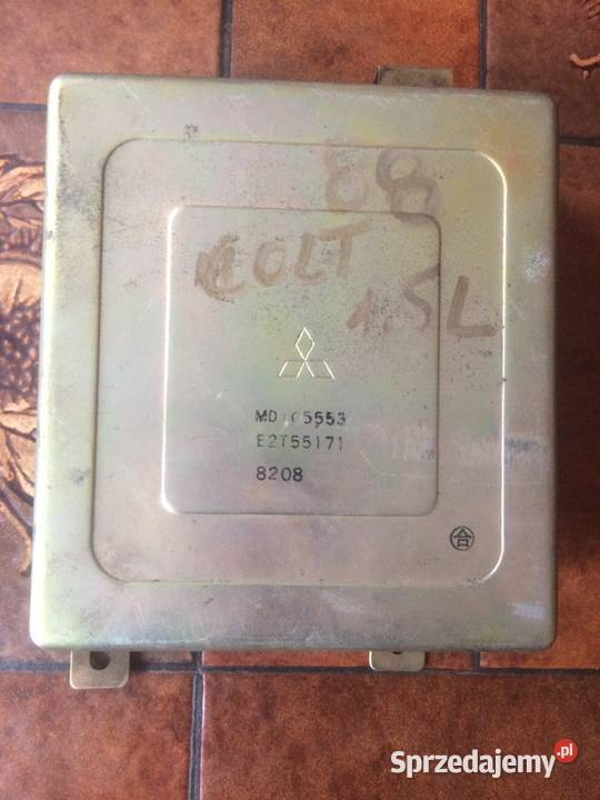MITSUBISHI COLT MD105553 E2T55171 STEROWNIK ECU Kutno