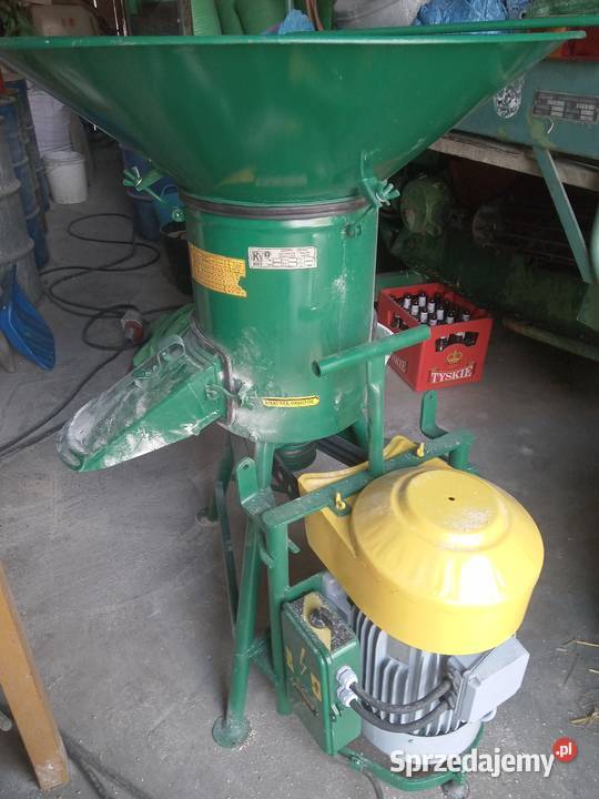 Śrutownik młynek rozdrabniacz Bąk podkarpackie Medynia Głogowska