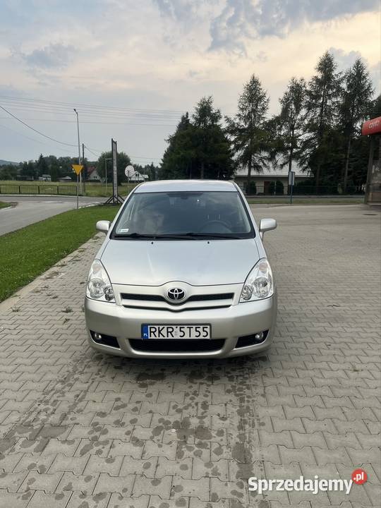 Toyota Corolla Verso 20 TD 116 D4D 2005 r Krosno