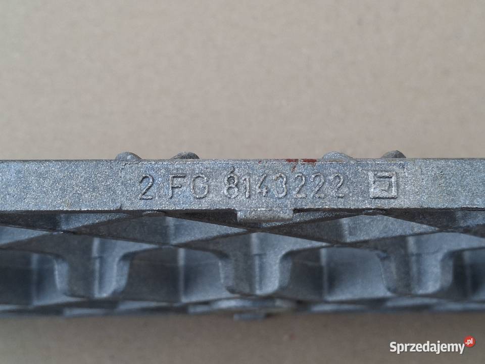 IVECO EUROTECH STOPIEŃ W ZDERZAK 8143222 Bieleń