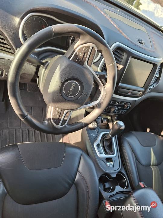 Jeep cherokee KL TRAILHOWK 32 4x4 141000km Samochody osobowe lubelskie Turobin