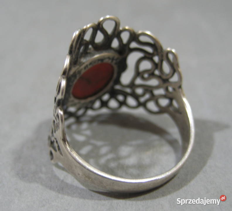 Pierscionek Srebrny z Koralem Polski sprzedam