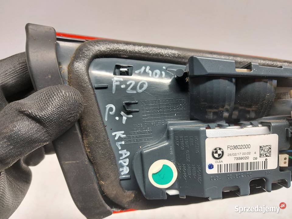 BMW F20 Lampa tył prawa klapa 7359020JLK01