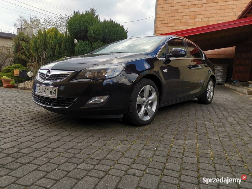 Opel Astra j benzyna jeden właściciel radio Zduńska Wola
