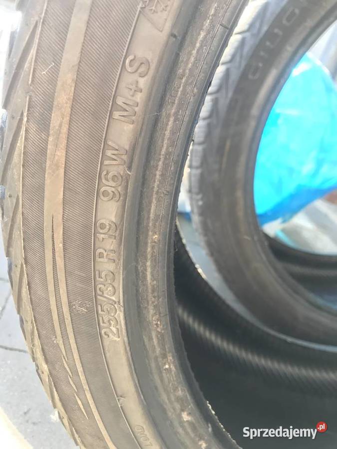 Opony zimowe Vredestein 25535 19R 255 Głubczyce