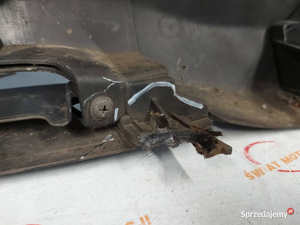 MAZDA 3 III BL 10r zderzak przód Kielce