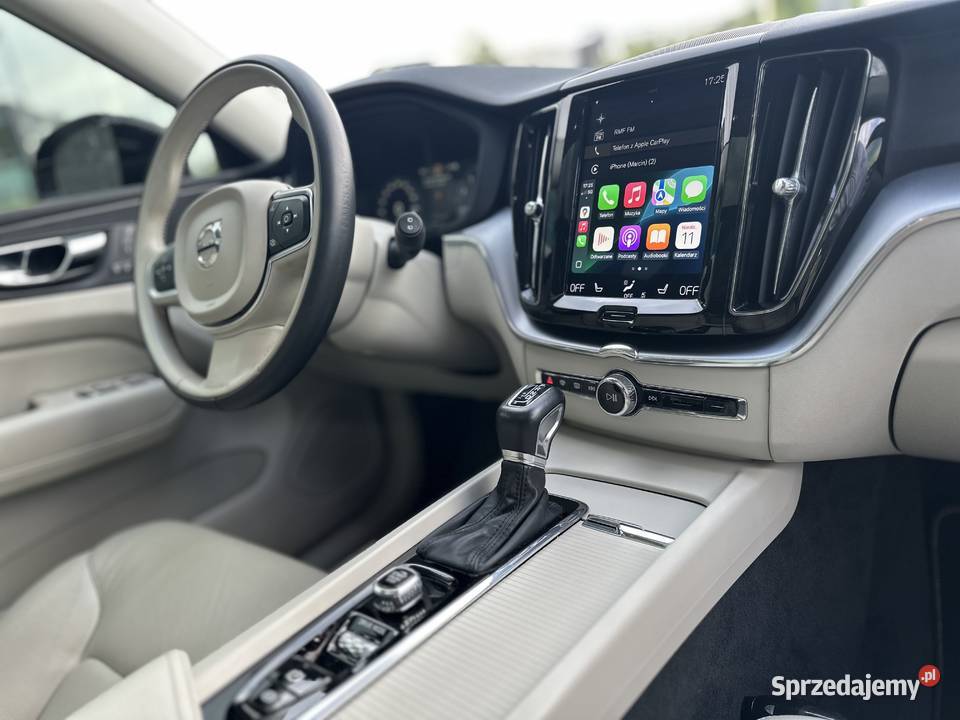 Volvo XC60 20 T6 Momentum Łomża