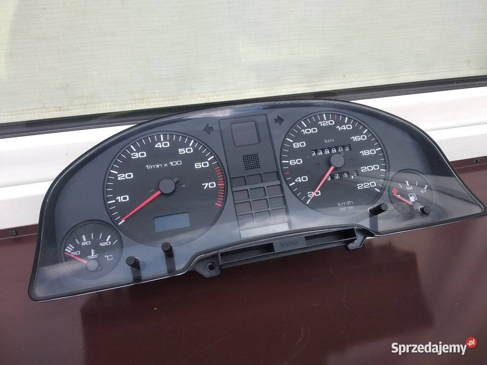 Audi 80 B3 B4 licznik zegary prędkościomierz Sieradz sprzedam