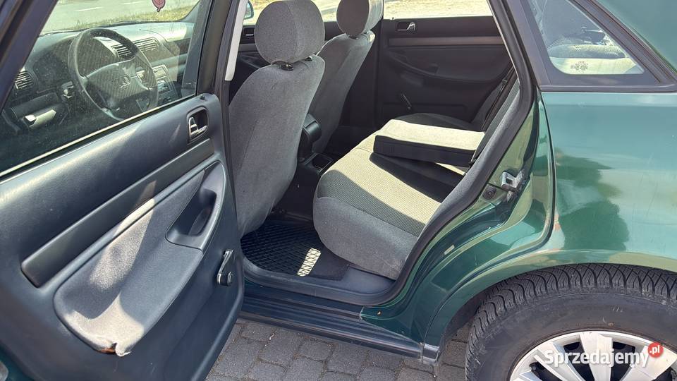 Sprzedam Audi A4 B5 1997 16 BG klima Łomża