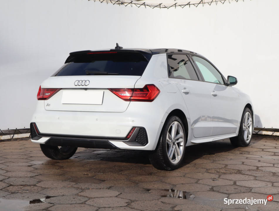 Audi A1 35 TFSI Rok produkcji 2021 łódzkie