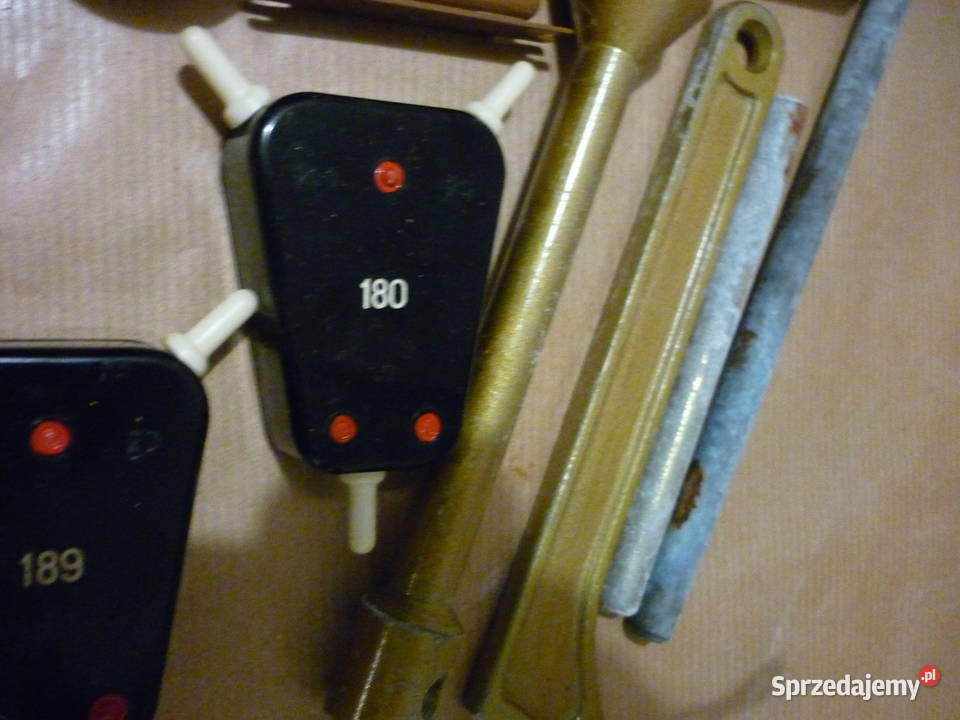 Zestaw części elektronicznych Dębica