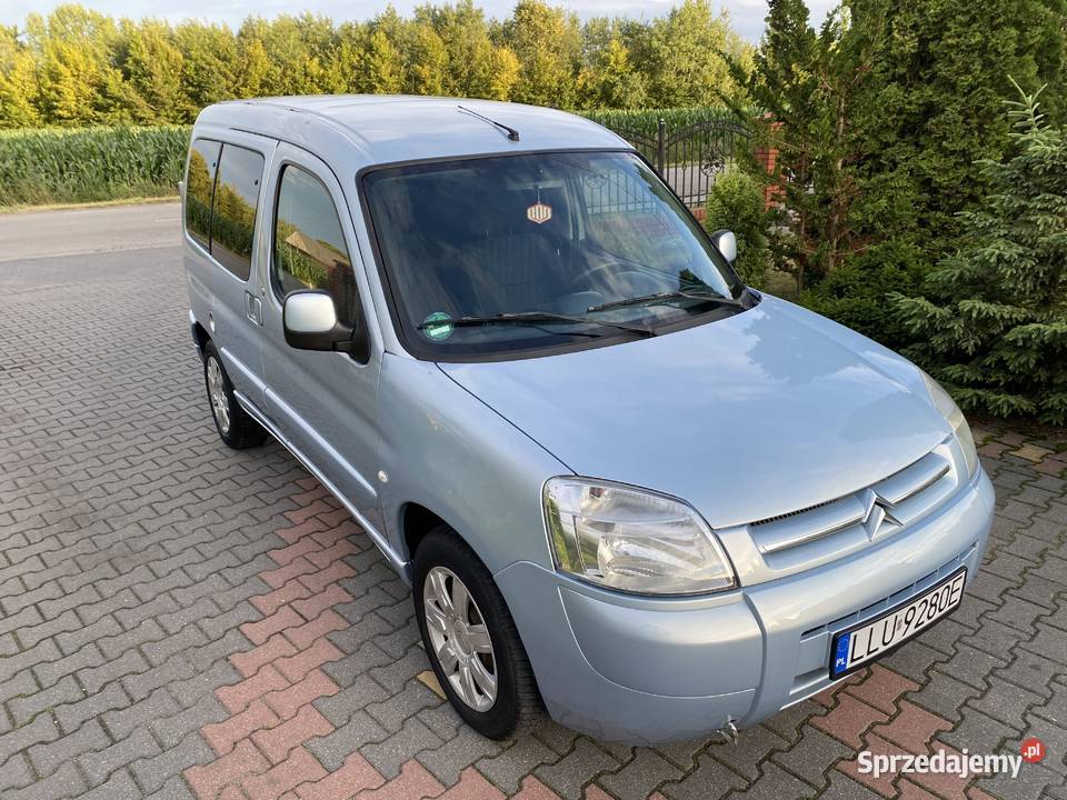 Citroen Berlingo 16 benzyna NFU 2006r Łuków sprzedam