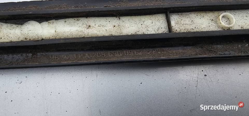 Listwa błotnika lewy tył mercedes w208 Pozostałe wielkopolskie Zbąszyń