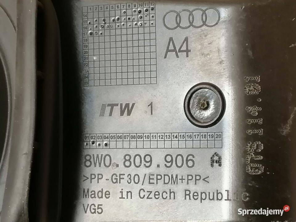 AUDI A4 B9 KLAPKA WLEWU PALIWA 8W0809906A Pleszew