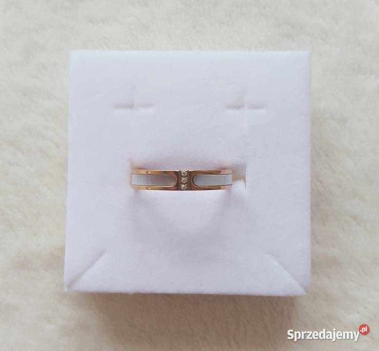 Nowy pierścionek obrączka złoty kolor stal Szczecin