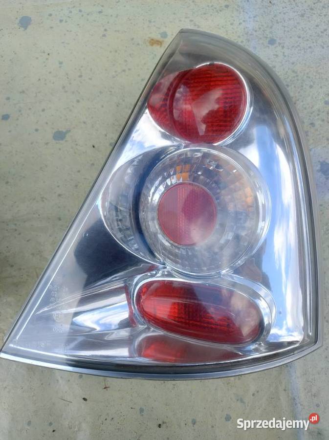 Lampy tylne lewa i prawa Renault clio II Lift osobowe Zahajki-Kolonia