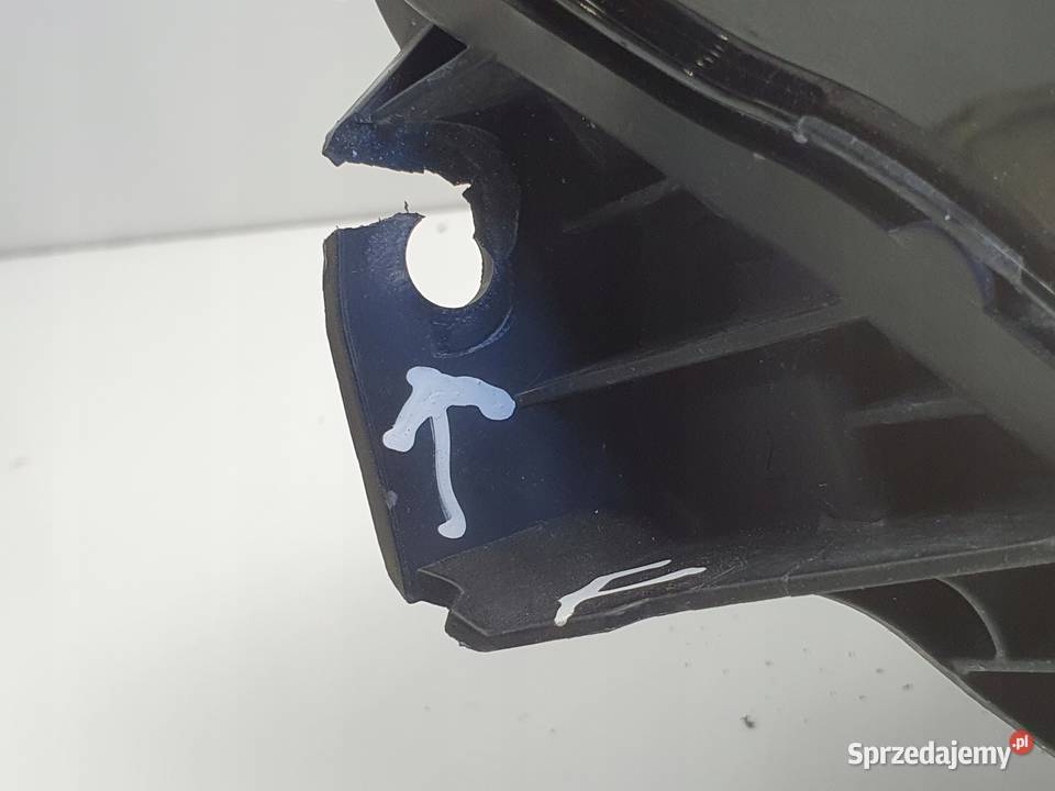 LAMPA PRAWA Volvo V90 S90 II prawy przód Chełm