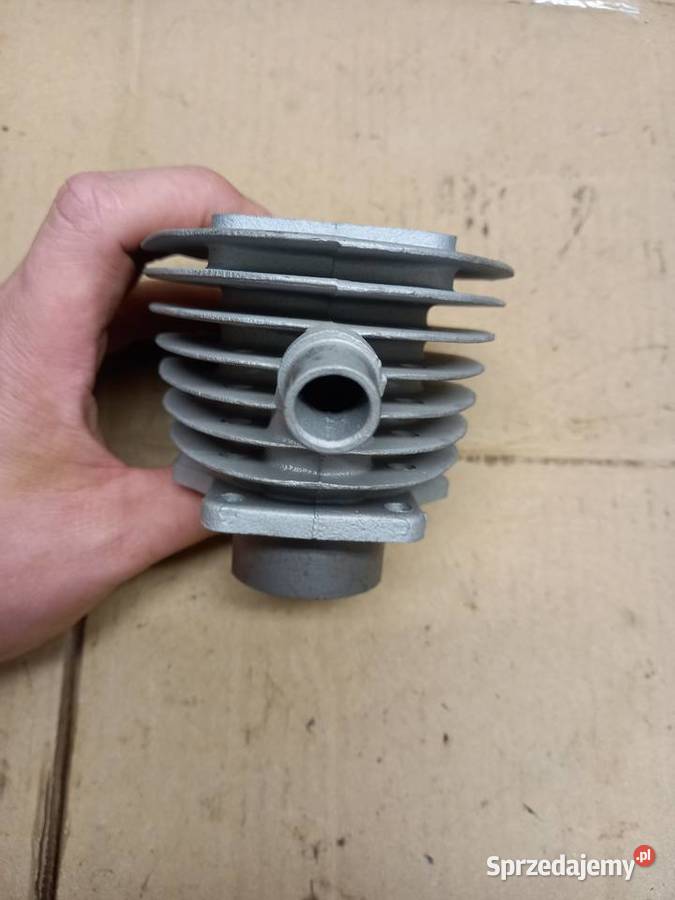Cylinder komar sztywniak