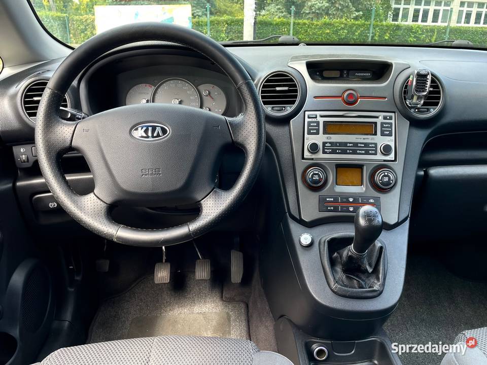 KIA CARENS III 20 16V BENZYNA GAZ ZAREJESTROWANY lakier metallic Chodzież sprzedam