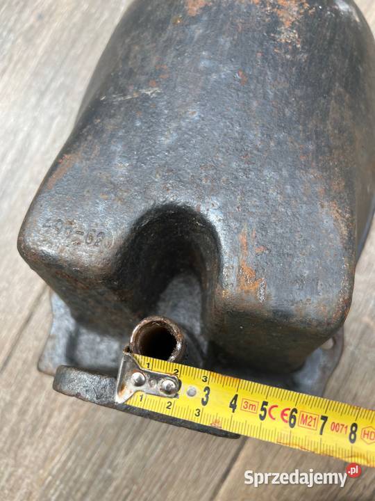 Stare sygnowane żeliwne poidło zwierząt Bystrzyca Kłodzka