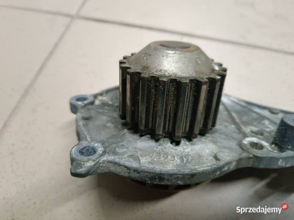 Pompa wody Peugeot 3008 16HDi 267393 Pierburg osobowe Sosnowiec